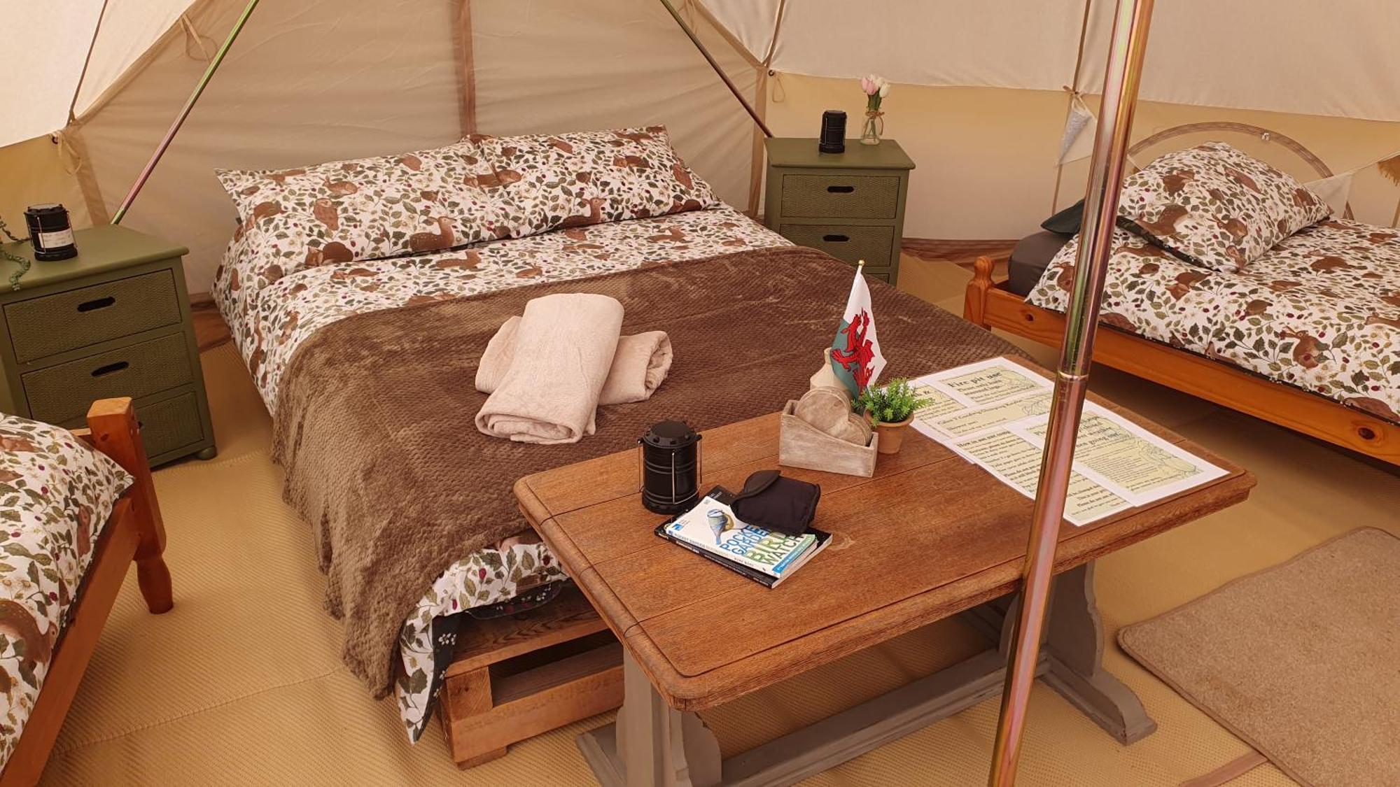 Calon Y Goedwig Glamping Hotell Llandovery Eksteriør bilde